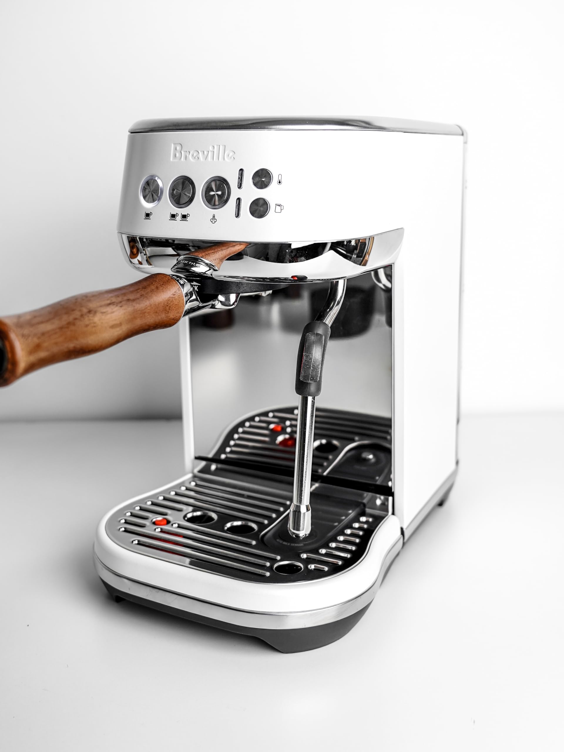 Normcore 54mm Slim Naked Portafilter with 18g Precision High Extraction Basket, Genuine American Walnut Handle Fits 54mm Breville Sage Barista Machines